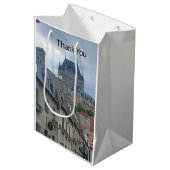 ケベック市の歴史的地区 ミディアムペーパーバッグ (正面アングル)