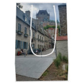 ケベック市の歴史的地区 ミディアムペーパーバッグ (裏面)