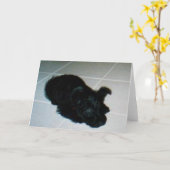 ケリーのブーイングの子犬の挨拶状 カード (黄色い花)