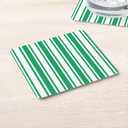 ケリーグリーンとホワイトキャンディストライプー スクエアペーパーコースター (アングル)