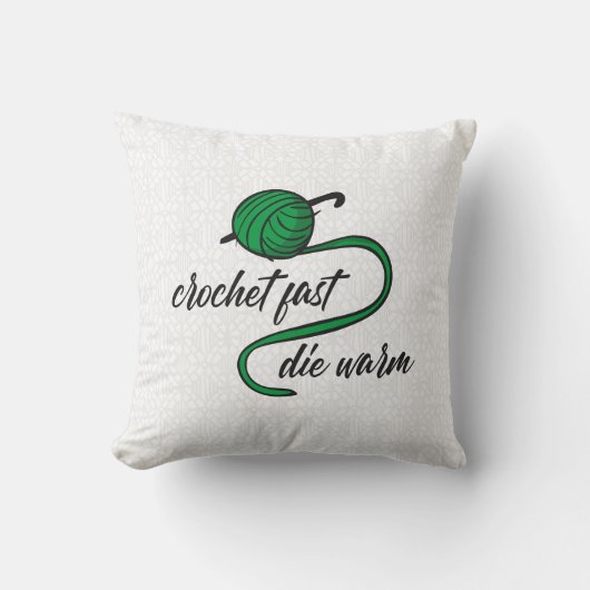 ケリーグリーンクロシェ速く、暖かく死ぬ クッション (正面)