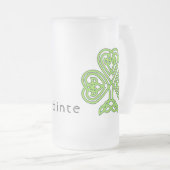 ケルトのシャムロックグリーンセントパトリックの日スラインテ フロストグラスビールジョッキ (正面右)