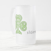 ケルトのシャムロックグリーンセントパトリックの日スラインテ フロストグラスビールジョッキ (正面左)
