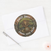 ケルトの木ドラゴン – AI Art生成タトゥーアート ラウンドシール (封筒)