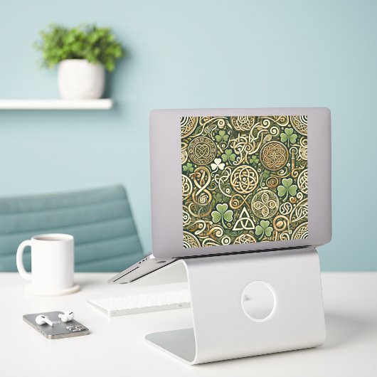 ケルトの花開く シール (デスク上のノートパソコン)