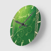 ケルトグリーンノット&葉ズ ラウンド壁時計 (傾斜)