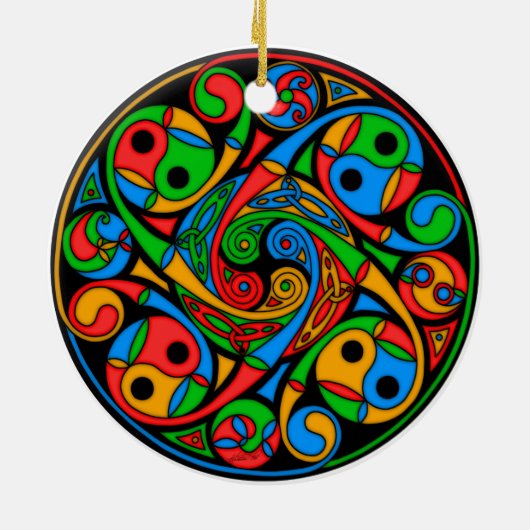 ケルト人のステンドグラスの螺線形のオーナメント セラミックオーナメント (裏面)