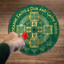 ケルト十字と結び目の文字モノグラムと名前 ダーツボード