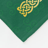 ケルト十字と結び目の文字Eモノグラムと名前 フリースブランケット (角)