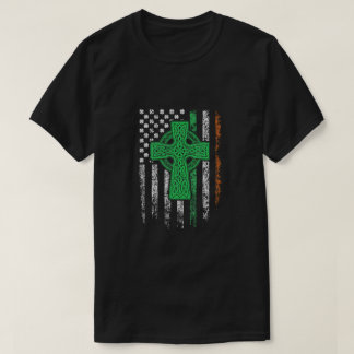 ケルト十字アイリッシュアメリカ国旗の聖パトリックの日 Tシャツ