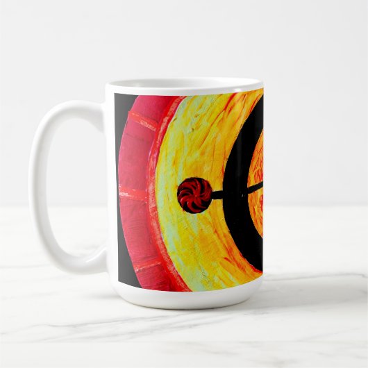 ケルト太陽の記号 コーヒーマグカップ (左)