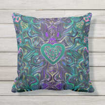 ケルト族のハートのカラフルな曼荼羅