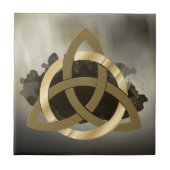 ケルト族の三位一体の結び目の金一周されたヴィンテージ タイル (正面)