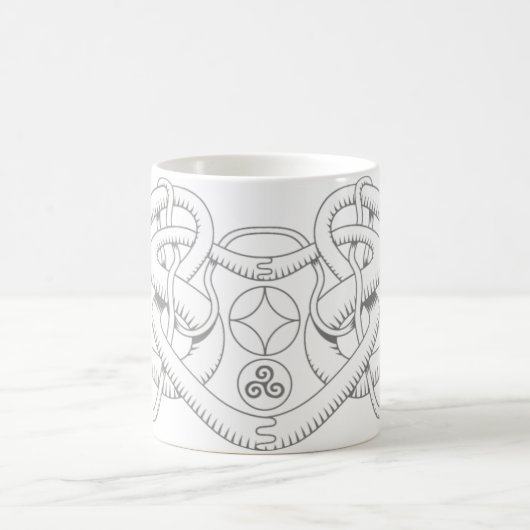 ケルト族の三重のハートのマグ コーヒーマグカップ (中央)