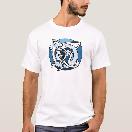 ケルト族の結び糸細工のデザイン-青い犬 Tシャツ (正面)