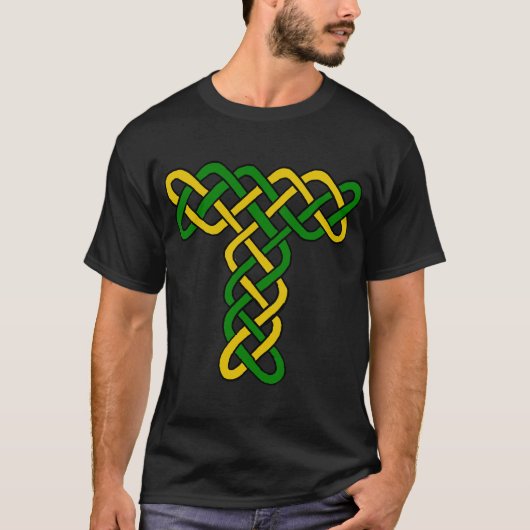 ケルト族の結び糸細工の手紙T -黒いワイシャツ Tシャツ (正面)