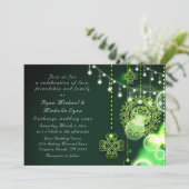 ケルト色のクローバーとライトをすべて一つのアイリッシュ結婚の 招待状 (スタンド正面)