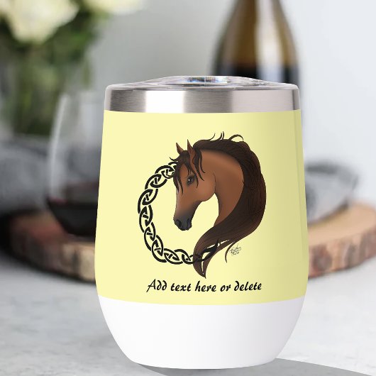 ケルト色の茶色の馬黄