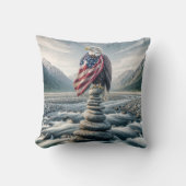 ケルンにアメリカ国旗を掲げたハゲのワシ クッション (正面)