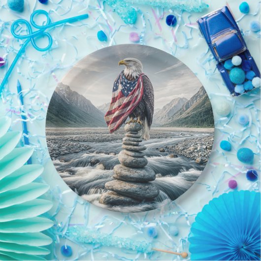 ケルンにアメリカ国旗を掲げたハゲのワシ ペーパープレート (パーティー)