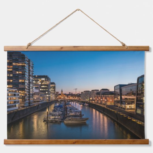 ケルンドイツハーバー 吊り下げ型タペストリー (正面)