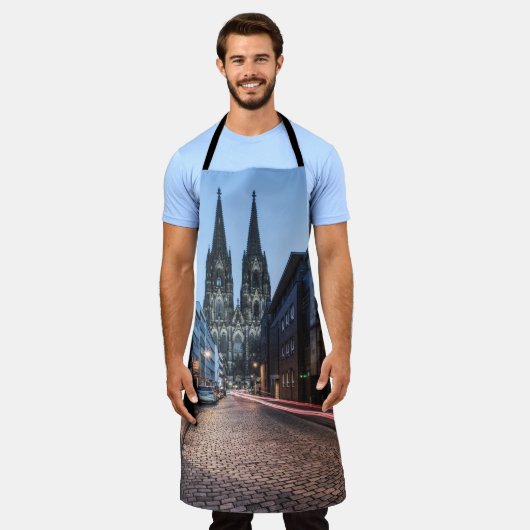 ケルンドイツ エプロン (着用した状態)