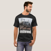 ケンタッキー州クレストウッドの観光 半分 20にハマってる Tシャツ (正面フル)