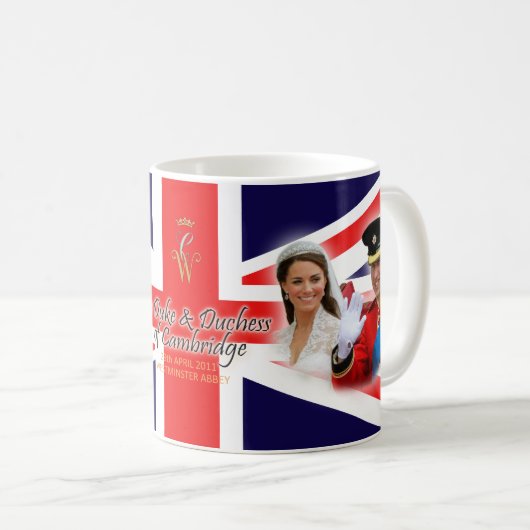 ケンブリッジの王室のな結婚式のマグの公爵及び公爵夫人 コーヒーマグカップ (正面右)