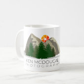 ケンMcDougalの写真撮影の公式のロゴ11のozのマグ コーヒーマグカップ (正面左)
