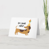 ケーキおもしろい誕生日犬の匂いを嗅ぐ カード (正面)