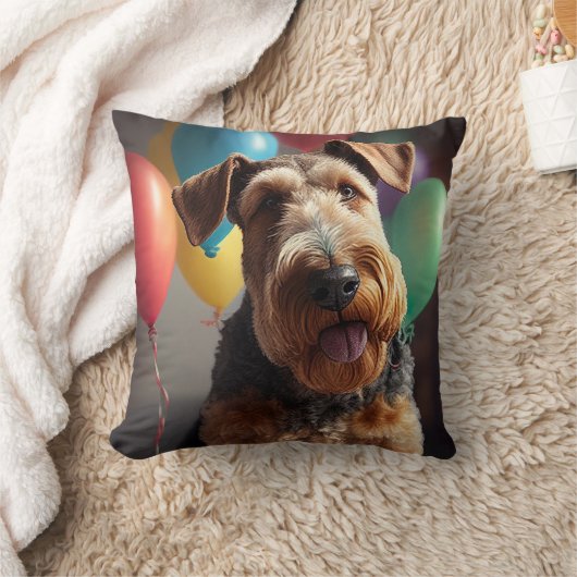 ケーキと風船で犬を愛撫する クッション (ブランケット)