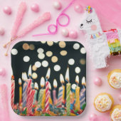 ケーキに誕生日のキャンドルをたくさん ペーパープレート (パーティー)