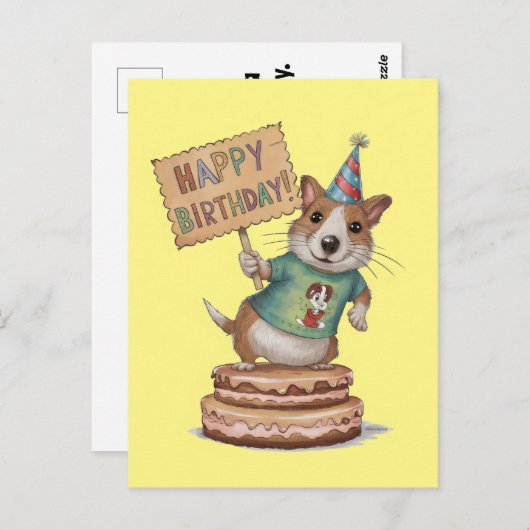 ケーキの上に立つ犬がハッピーバースデーの看板を持っている ポストカード (正面/裏面)