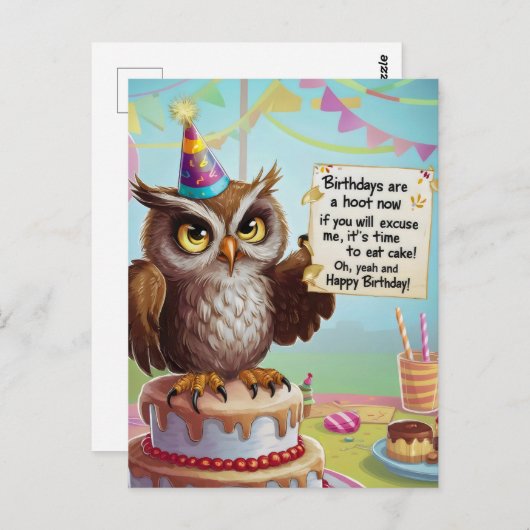 ケーキの上に立つ誕生日帽を被ったフクロウ ポストカード (正面/裏面)