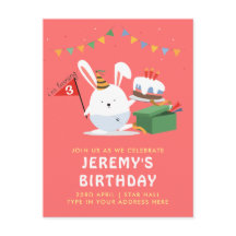 ケーキの誕生日パーティーで可愛い太ったリトルバニー