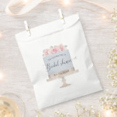 ケーキエレガントスクリプトフォントモノグラムブライダルシャワー フェイバーバッグ (クリップ留めされた状態)