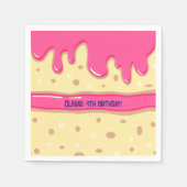 ケーキスライス漫画子供の誕生日パーティーピンク スタンダードカクテルナプキン (正面)