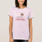 ケーキボールやケーキポップが大好きな女の子 Tシャツ (正面)