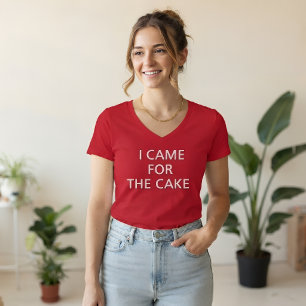 ケーキ目当てで来たウェディングゲストTシャツ Tシャツ