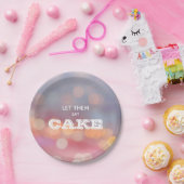 ケーキ食べの誕生日パーティー ペーパープレート (パーティー)