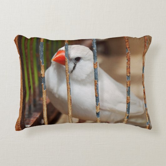 ケージの白ゼブラフィンチバード アクセントクッション (正面)