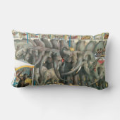 ケージの象と動物のサーカスのポスター ランバークッション (裏面)