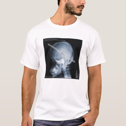 ケーススタディ: ドラマー Tシャツ (正面)