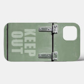 ケース・メート iPhoneケース 金属のドアにKeep Outと書かれたもの Case-Mate iPhoneケース (裏面 (横))