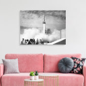 ケープカナベラルで初めて打ち上げられたロケット キャンバスプリント (インサイチュ (リビング))