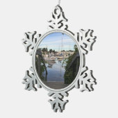 ケープコッドのクリスマスのオーナメント -- Falmouth港 スノーフレークピューターオーナメント (右)