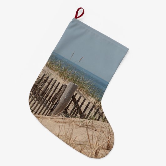 ケープコッドの砂丘の風化させたビーチの塀 ラージクリスマスストッキング (正面 (吊り時))