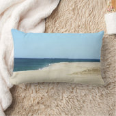 ケープコッドの砂、海、空 ランバークッション (ブランケット)