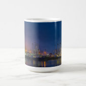 ケープメイ漁船団 11 oz または 15 oz マグカップ (中央)