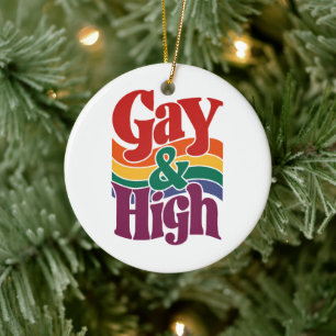 ゲイでハイなレトロLGBTQプライドフラッグ セラミックオーナメント